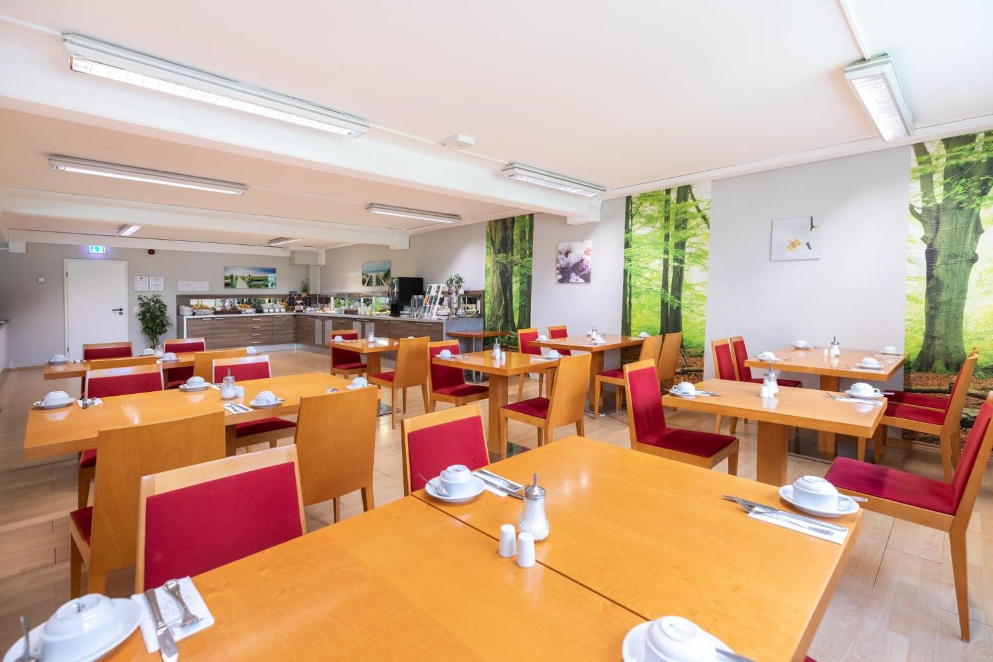 Hotel Aviva Leipzig Bagian luar foto