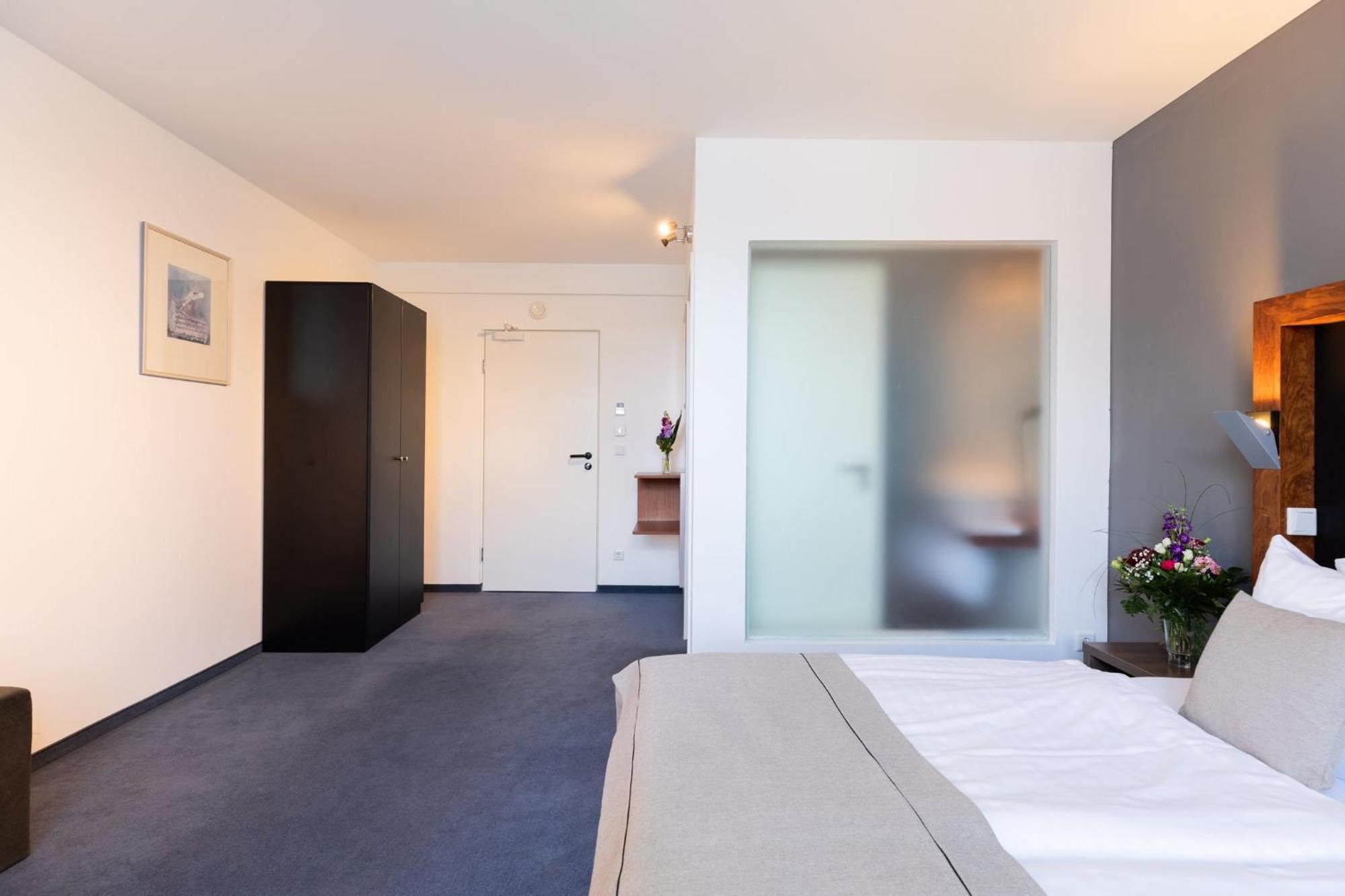 Hotel Aviva Leipzig Bagian luar foto