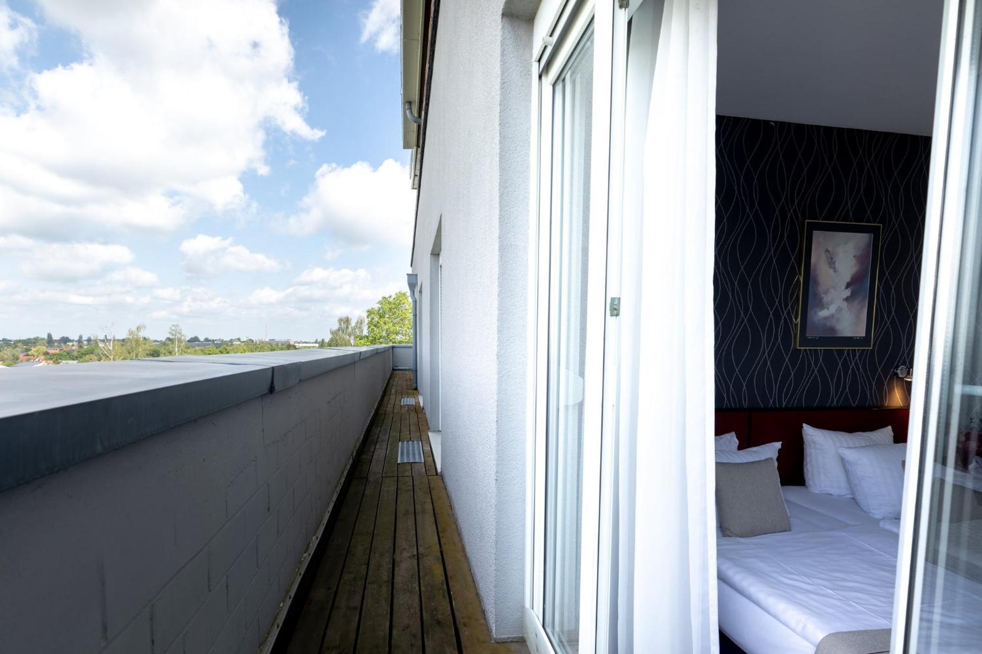 Hotel Aviva Leipzig Bagian luar foto