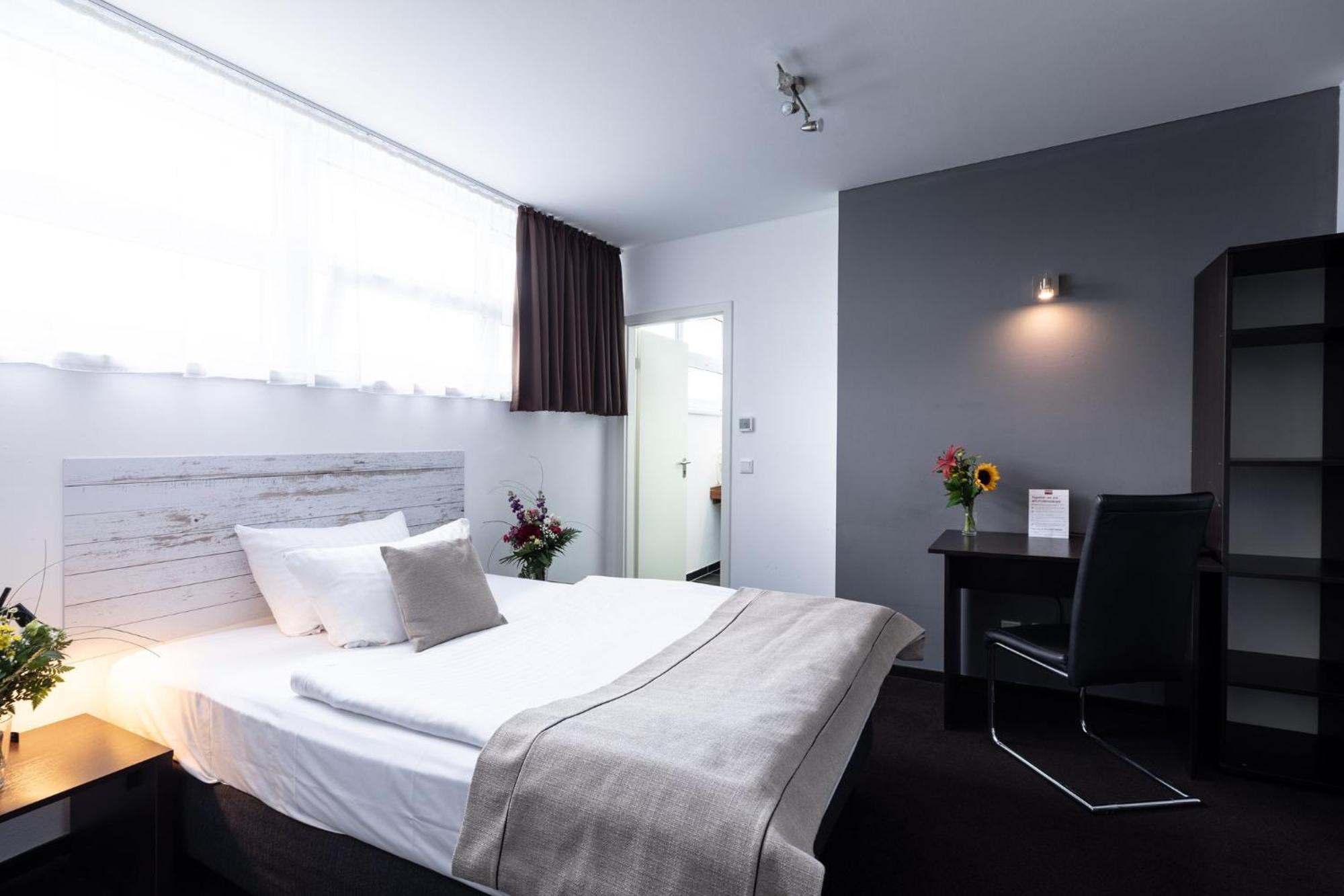 Hotel Aviva Leipzig Bagian luar foto